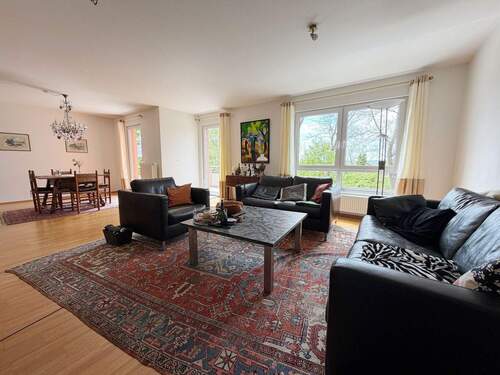lichtdurchflutetes Wohn/Esszimmer mit fast 40m² Wo - 