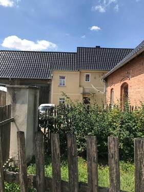 Wohngebäude - Ehemalige Hofstelle mit Nebengebäuden