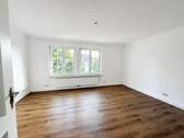 Zimmer - 3 Zimmer Etagenwohnung zur Miete in Stuttgart