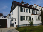 Hausansicht - 3 Zimmer Etagenwohnung in Stuttgart