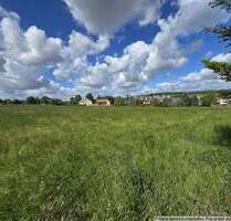 2 schöne ebene Grundstücke in Taura... ca. 36m x 27m