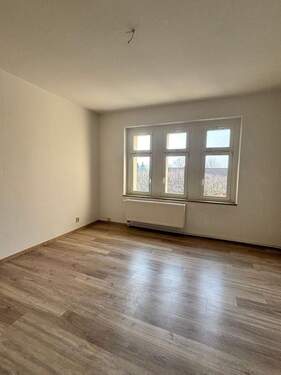 Wohnzimmer - 3 Zimmer Etagenwohnung in Pirna