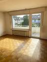 Wohnzimmer mit Balkon - 