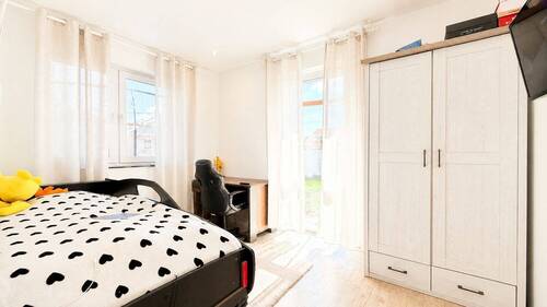 Zimmer 1 - 