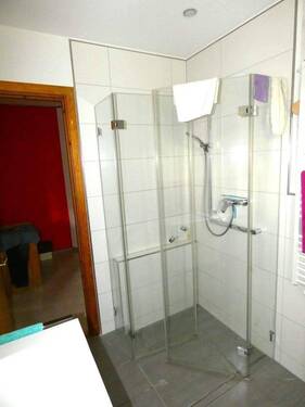 Duschbad im Erdgeschoss - 