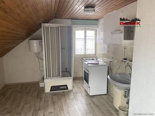 Küche mit Duschzelle - 2 Zimmer Etagenwohnung zur Miete in Geislingen an der Steige