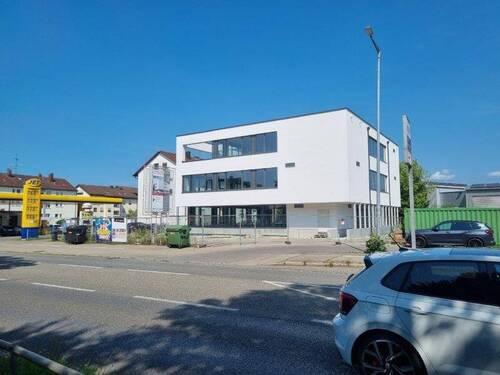 Außen (6) - Neubau Obergeschoss Gewerbefläche in werbewirksamer Lage von Friedrichshafen