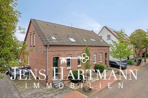 Titelbild - Drei Häuser in einem - charmantes Siedlungshaus mit Geschichte in Essen-Karnap