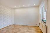 Wohnzimmer WE mitte EG - 