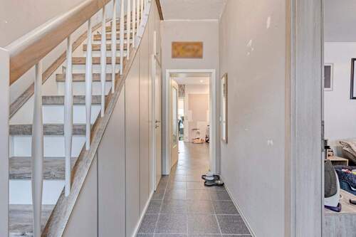 Eingangsbereich WE links EG - Mehrfamilienhaus, Wohnhaus mit 217,00 m² in Essen zum Kaufen