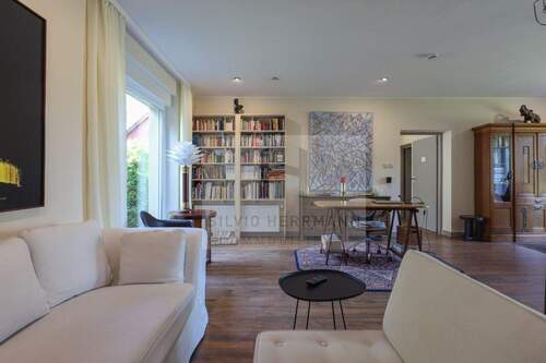 große Fenster - Mehrfamilienhaus, Wohnhaus mit 273,00 m&sup2; in Märkische Heide / Kuschkow zum Kaufen