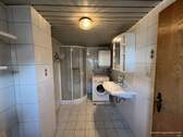 Bad - 4 Zimmer Einfamilienhaus zum Kaufen in Eggenfelden