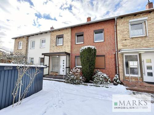 Außenansicht - Familienfreundliches Reihenmittelhaus mit Potenzial - Lübeck St. Jürgen nahe Uniklinik