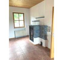 Sonnige Wohnung im 01. OG mit Kachelofen - 2 Zimmer- im OT Solla - Thurmansbang Gingharting