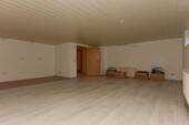 Hobby-/Partyraum mit Küchenanschlüsse - 