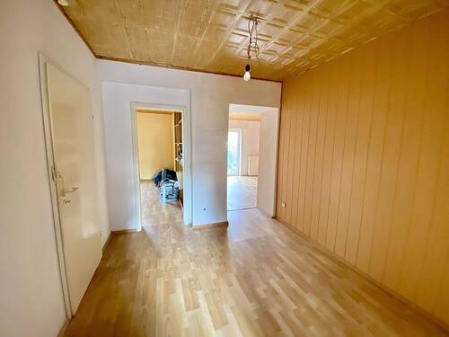 Flur EG - 8 Zimmer Reihenendhaus zum Kaufen in Herford