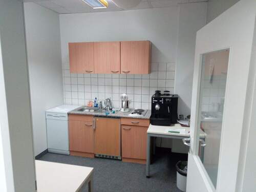 Küche - Büro mit 33,00 m&sup2; in Augsburg zur Miete