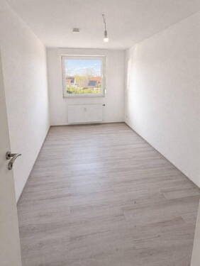 Bild 1 - Bezugsfreie 4-Zimmer Wohnung in MFH mit Energieeffizienzklasse C in Buldern