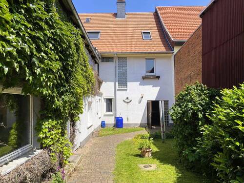 Rückansicht mit Anbau - 