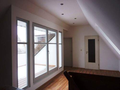 Dachterrasse innen.JPG - 4 Zimmer Etagenwohnung in Fürth