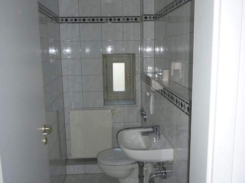 extra WC.JPG - 