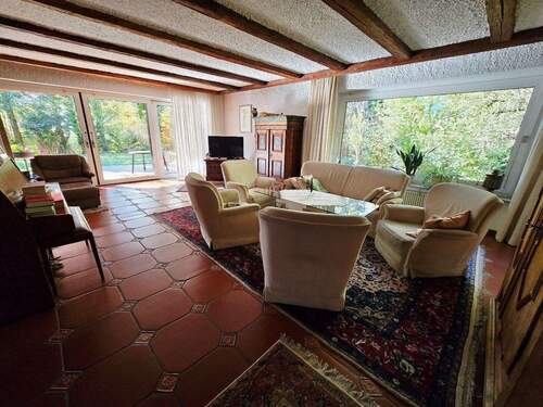 toller Wohnbereich - Einfamilienhaus mit 320,00 m&sup2; in Weiden in der Oberpfalz zum Kaufen