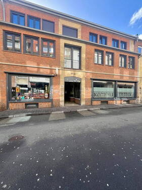 rechtes Ladenlokal / Eingang - Sonder und C- Lage ! 124 m² mit besonderer Schaufensterfront in C- Lage in Münster-Centrum