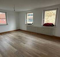 Kernsanierte helle 4,5-Zimmer-Wohnung mit Balkon in Bad Staffelstein
