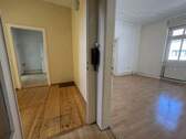 1. OG Zimmer 3 und Treppenhaus - 