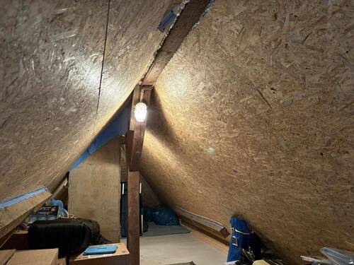 Dachbereich mit Dämmung - 