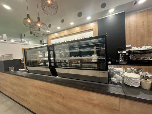 voll eingerichtete Thekenausgabe - 