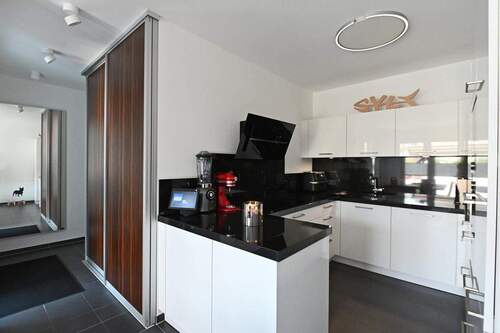 Eingangsbereich - 7 Zimmer Reihenmittelhaus in Essen