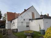Ansicht von hinten - Einfamilienhaus mit 228,00 m² in Bremen / Mahndorf zum Kaufen