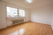 Büro_Gästezimmer - Etagenwohnung mit 98,00 m² in Hameln / Hastenbeck zum Kaufen