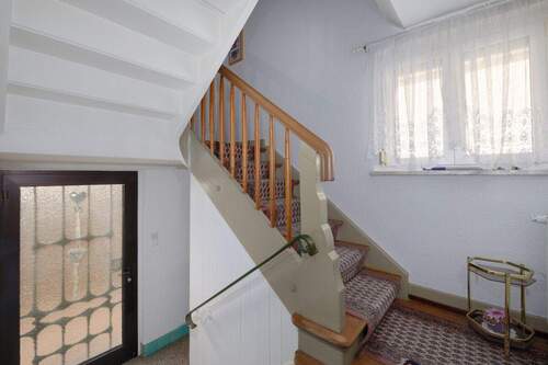 Treppenhaus - Doppelhaushälfte mit 125,20 m&sup2; in Niefern-Öschelbronn zum Kaufen