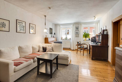 Wohnzimmer - 4 Zimmer Etagenwohnung zum Kaufen in Landsberg am Lech