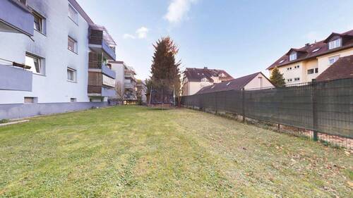 Ruhiger Hinterhof - 