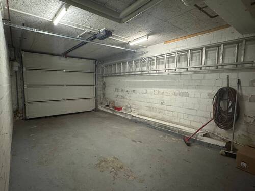 Garage - 