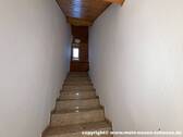 Bild 5 Treppe zum Dachgeschoss - 