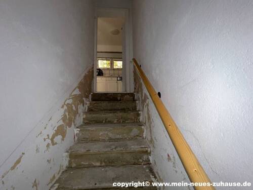 Bild 9 Kellertreppe - 