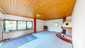 OG - Wohnzimmer mit Kamin - 