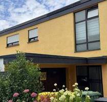 VERKAUFT !!! BW 2730: Großzügiges Wohnen mit Loggia, Dachterrasse und Gartenanteil - Villingen-Schwenningen