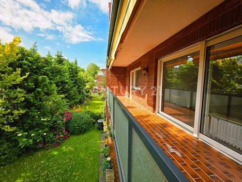 Blick vom Balkon im Sommer - 