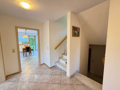 Eingang - 4 Zimmer Einfamilienhaus in Wald