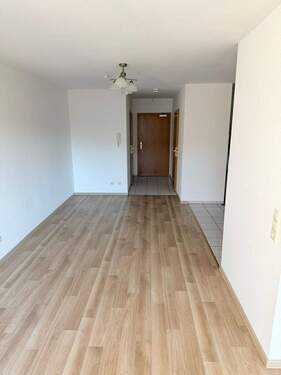 Sicht Wohnungstüre - Etagenwohnung mit 46,40 m&sup2; in Sankt Georgen im Schwarzwald zur Miete