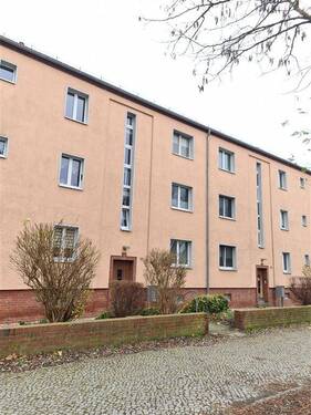 Vorderhausansicht - 2 Zimmer Etagenwohnung zur Miete in Lutherstadt Wittenberg