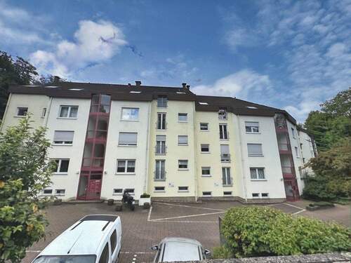 Objekt von außen - 3 Zimmer Etagenwohnung zum Kaufen in Saarbrücken