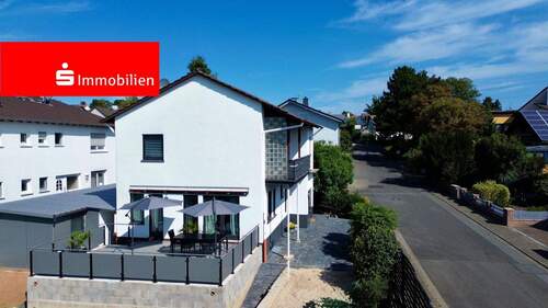 Ansicht - Modernisiertes Einfamilienhaus mit großem Grundstück in Zeilhard