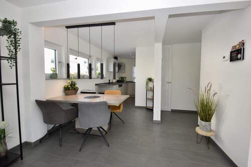 EG - Essbereich mit Küche - 4 Zimmer Einfamilienhaus in Reinheim