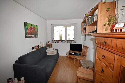 Kinderzimmer/Büro - 
